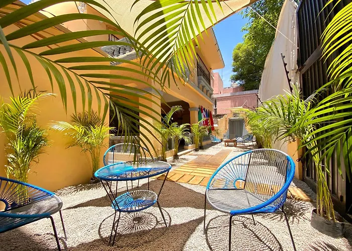 Roomies Hostel - Roma Sur