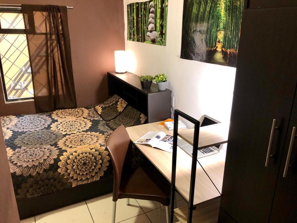 Roomies - Roma Sur Guest house *