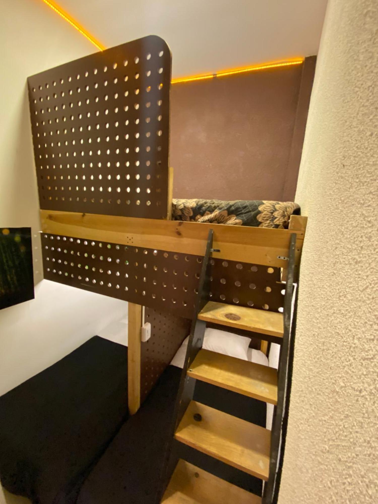 Guest house Roomies - Roma Sur Mexico City